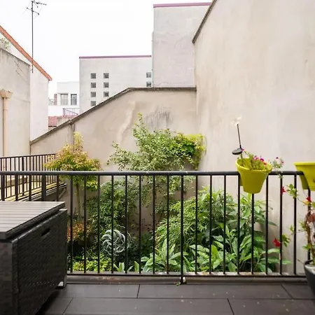 Lejlighed Studio Lumineux Et Cosy Avec Terrasse Dans Le 15e